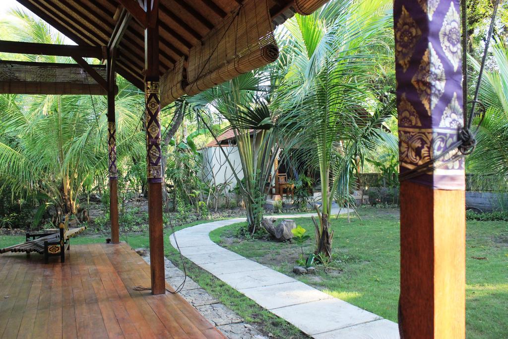 Hotel Toke Menjangan Banyuwedang Exterior foto